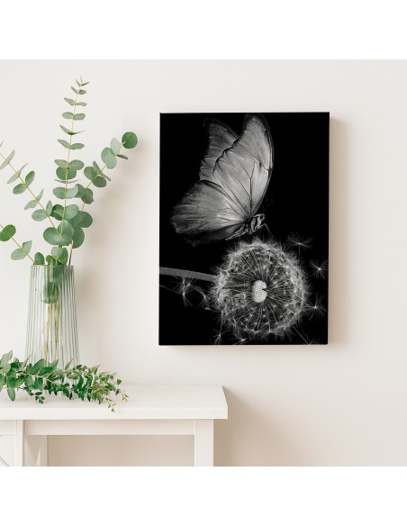 Mariposa Nocturna – Cuadro Decorativo en Lienzo Canvas